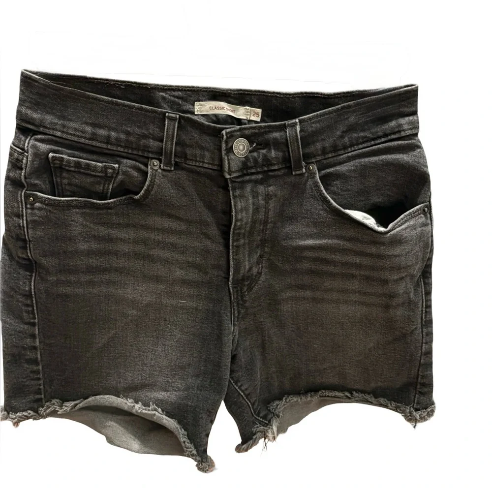 Levi's Black Jean Shorts for Women - Picture 2 of 10
